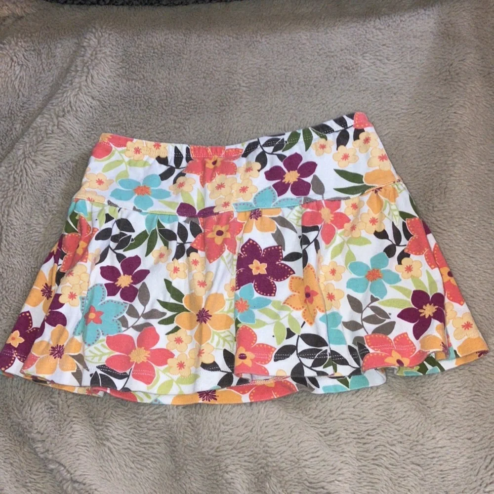 🔹4 for $30 Gymboree Floral Skort, Girls Size 6
